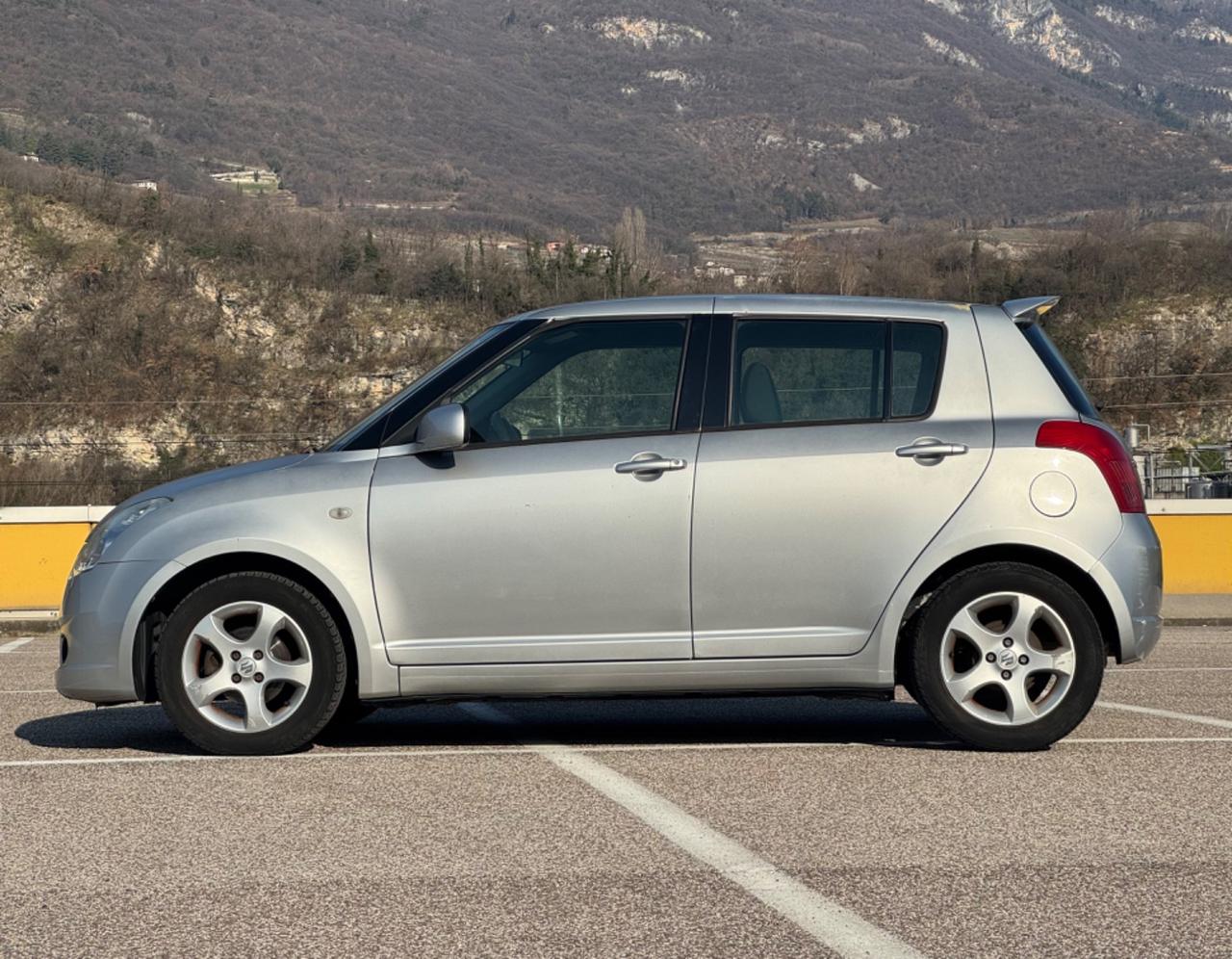 Suzuki Swift Cambio Automatico SOLO 113.000km