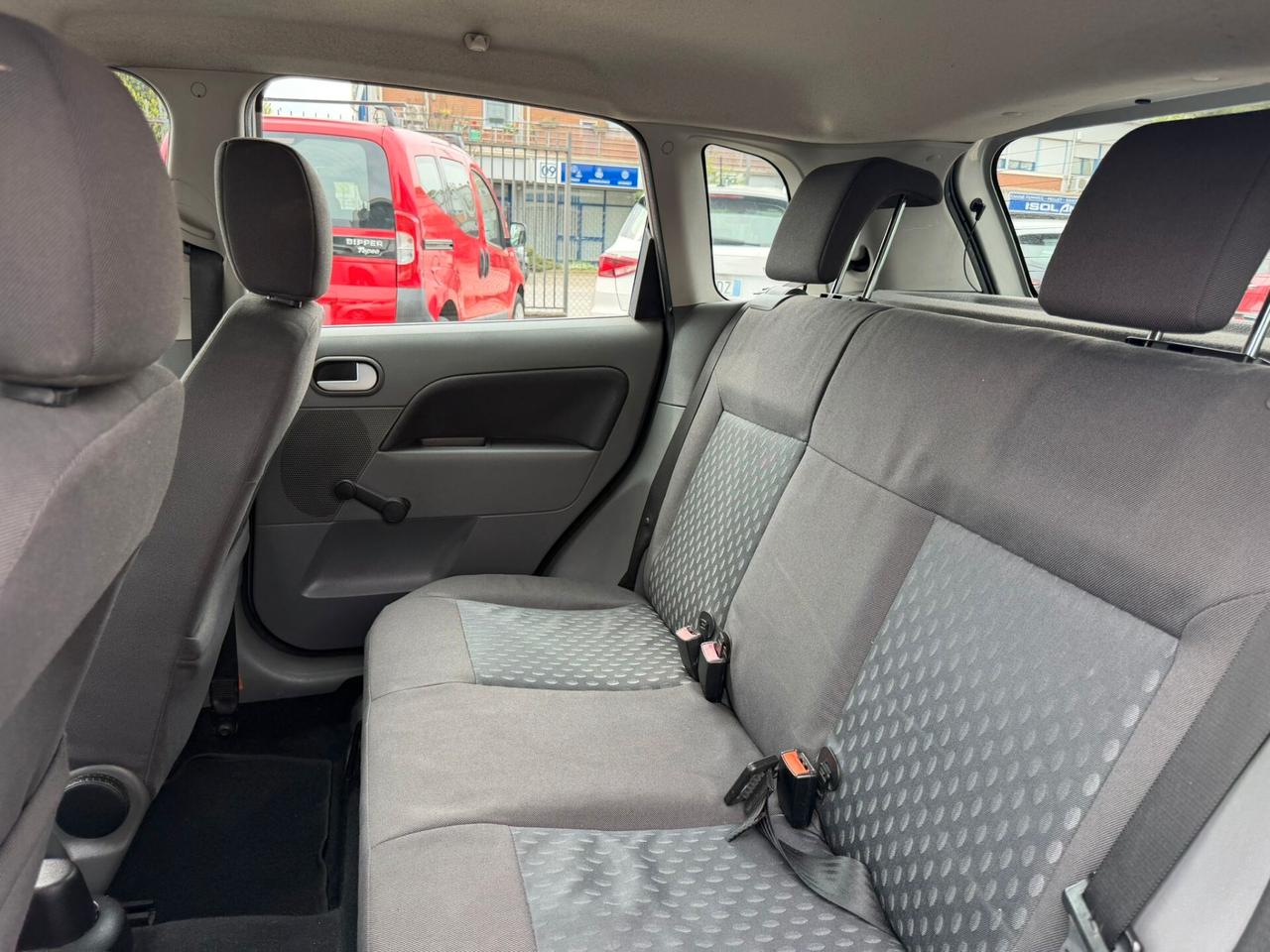 Ford Fiesta 1.4 16V 5p. Ghia