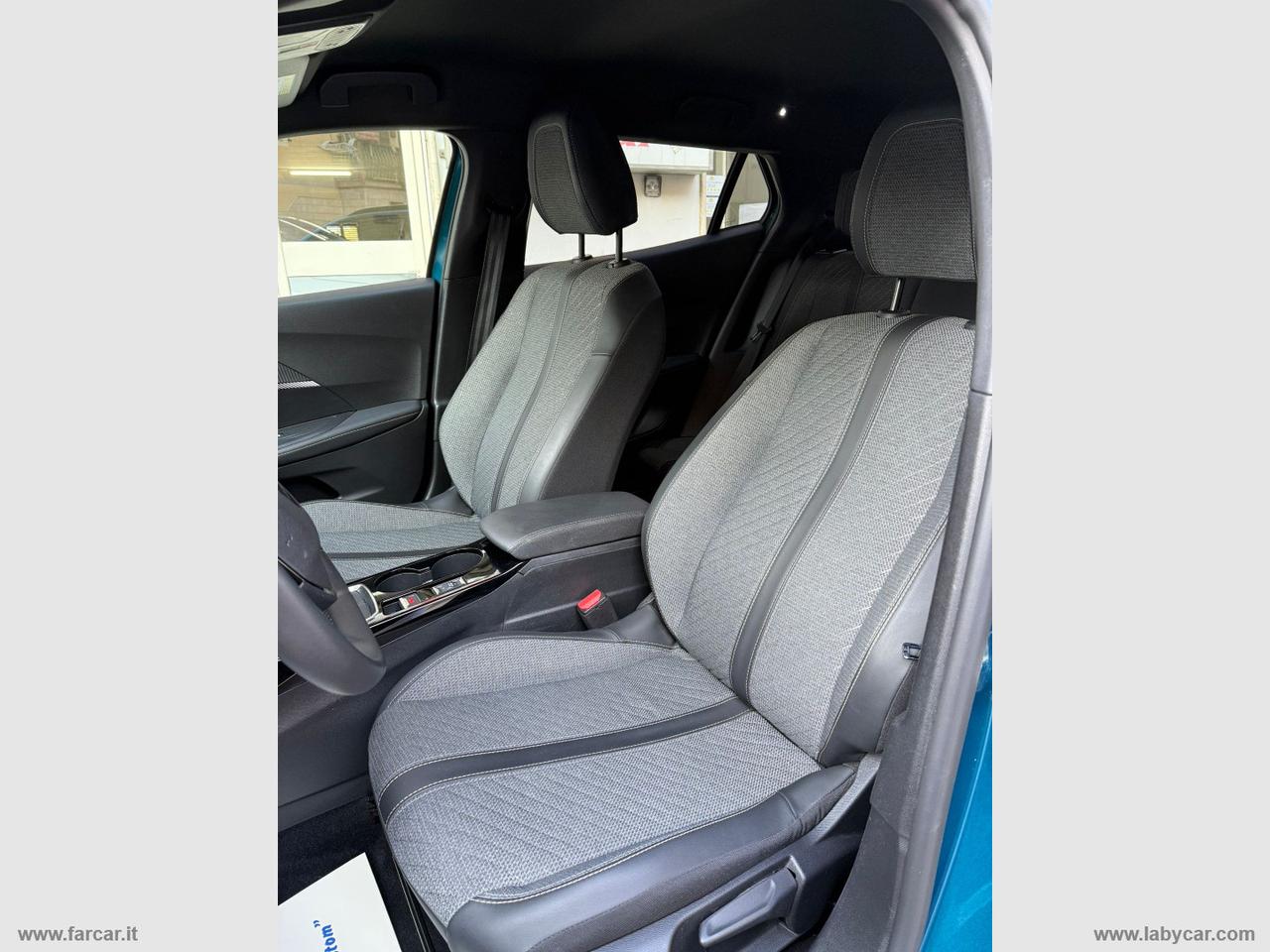 PEUGEOT 2008 PureTech 100 S&S Allure