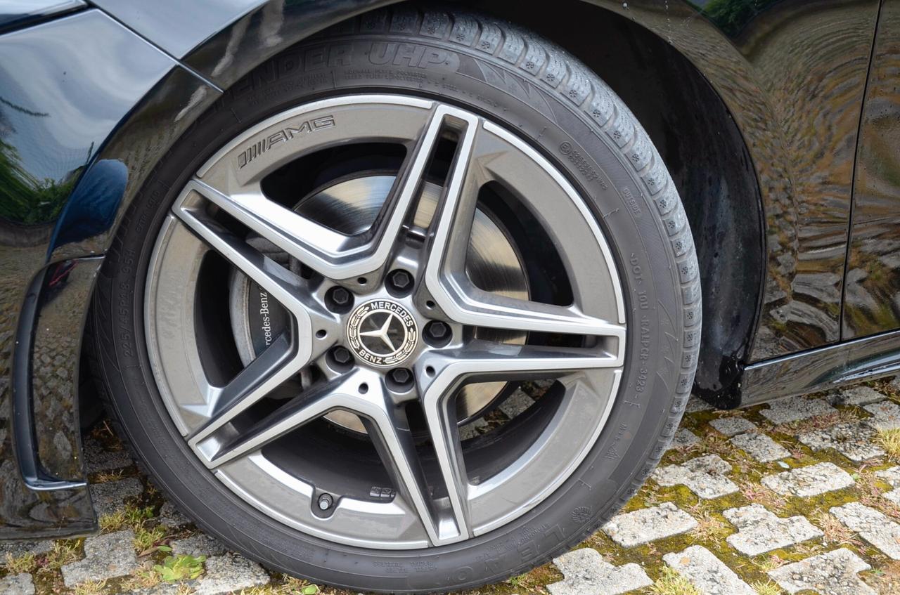 MERCEDES-BENZ A 180d PREMIUM 116cv AUTO, UNICOPROP, SERVICE MERCEDES, UFF ITALIANA, EURO 6D, FARI LED, LUCI AMBIENTE, PERMUTE
