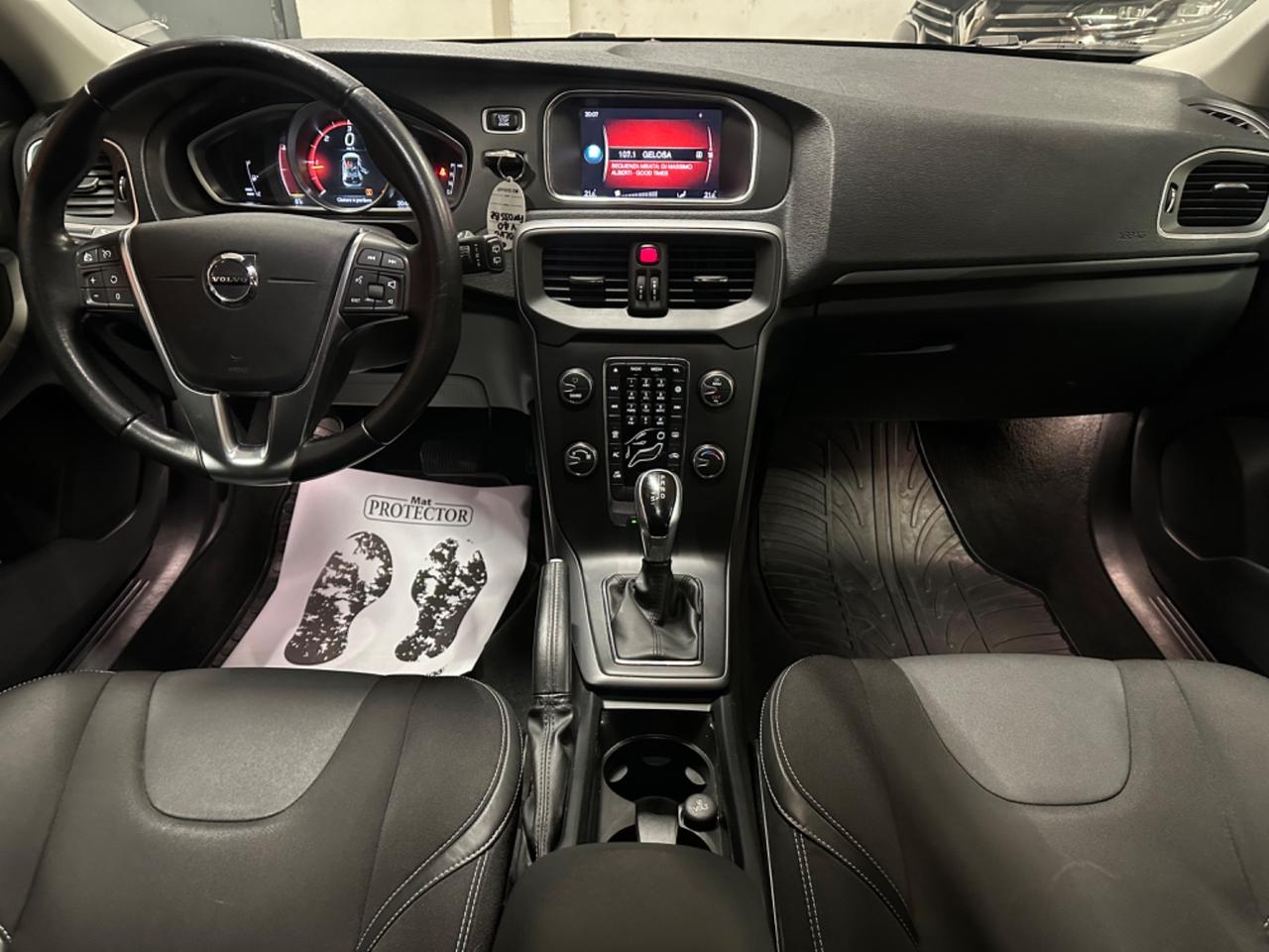 Volvo V40 D2 Geartronic Business Plus