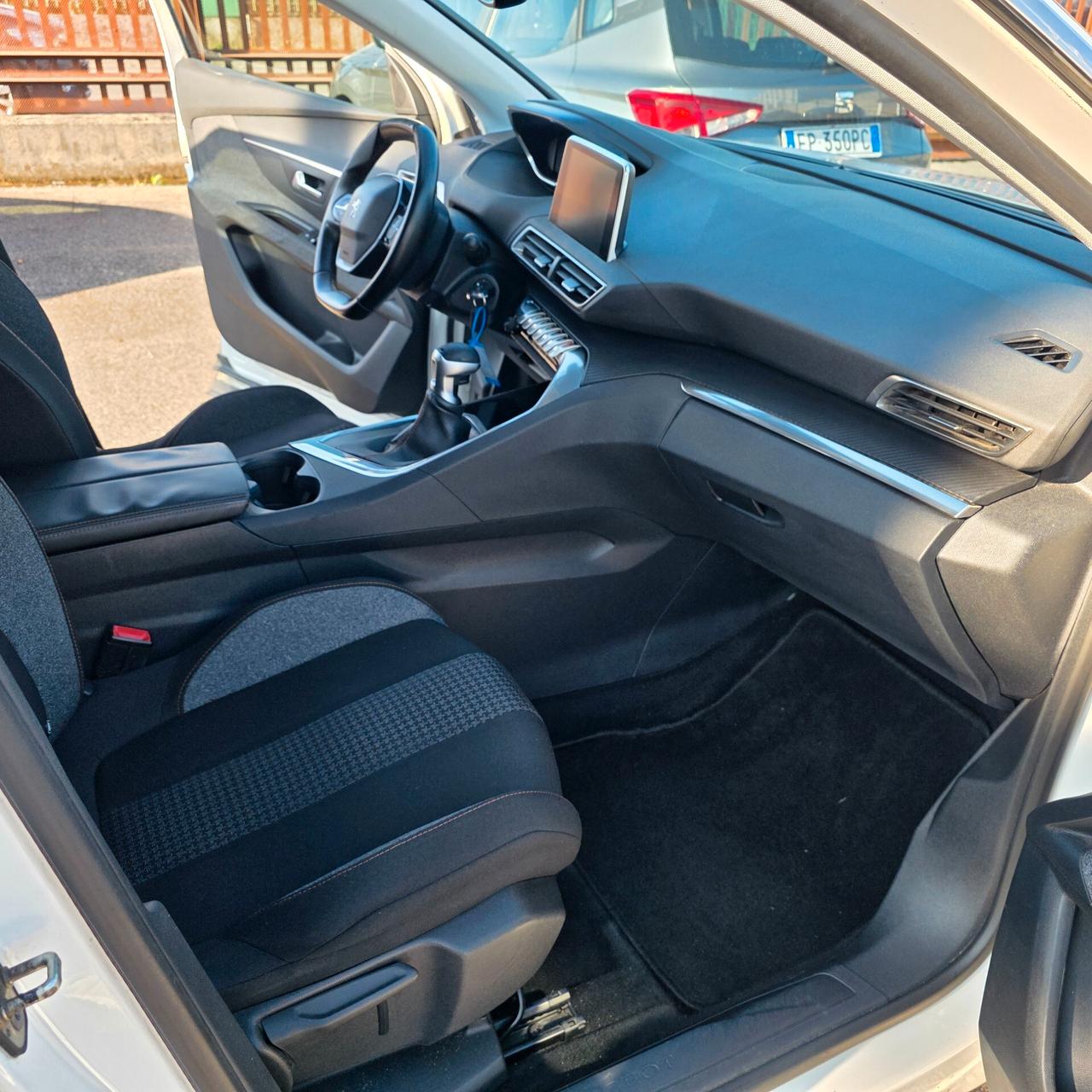 Peugeot 3008 BlueHDi 120 S&S Business