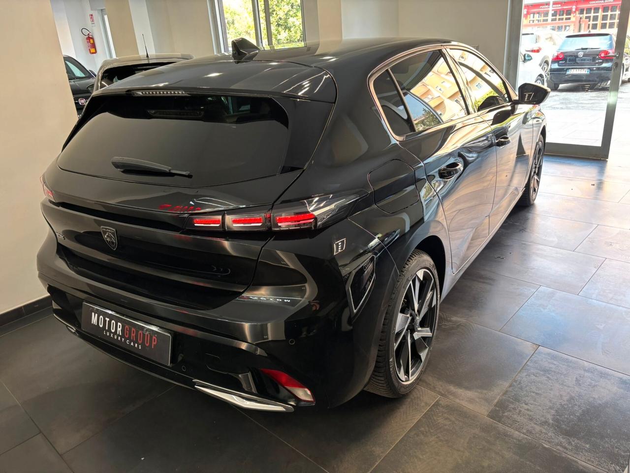 Peugeot 308 1.5 BlueHDi 130 S&S EAT8 Allure