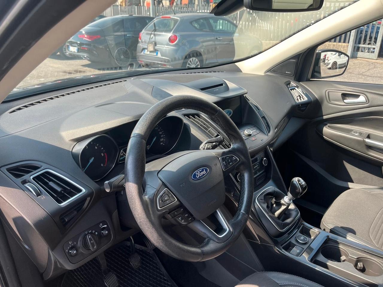 Ford Kuga 2.0 TDCI 150 CV S&S 4WD Titanium