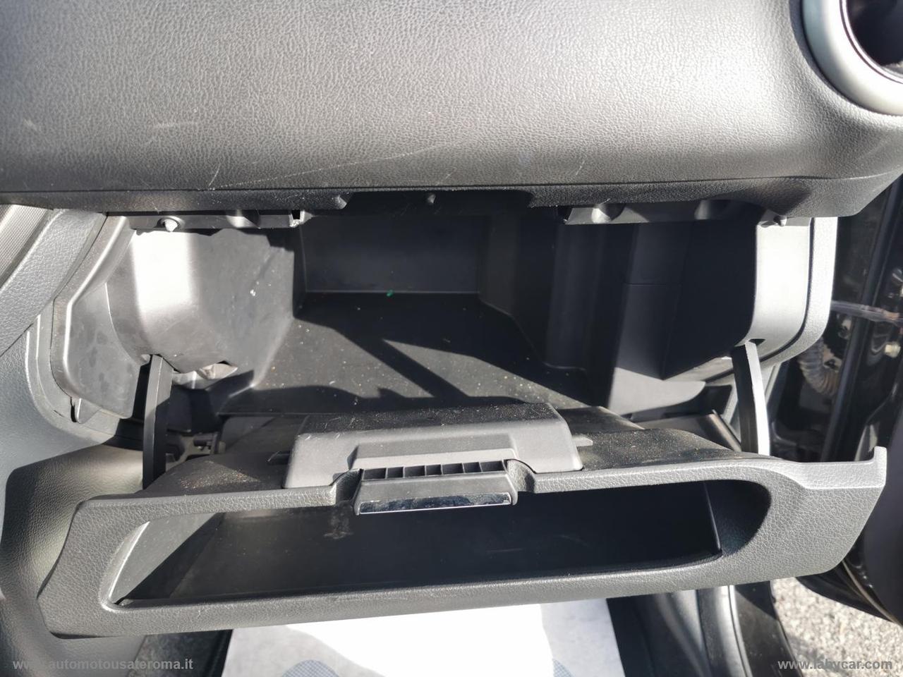 NISSAN Note 1.4 Silver Edition