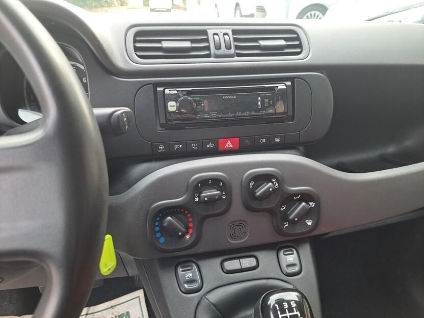 Fiat Panda 1.2 Benzina 10 / 2016