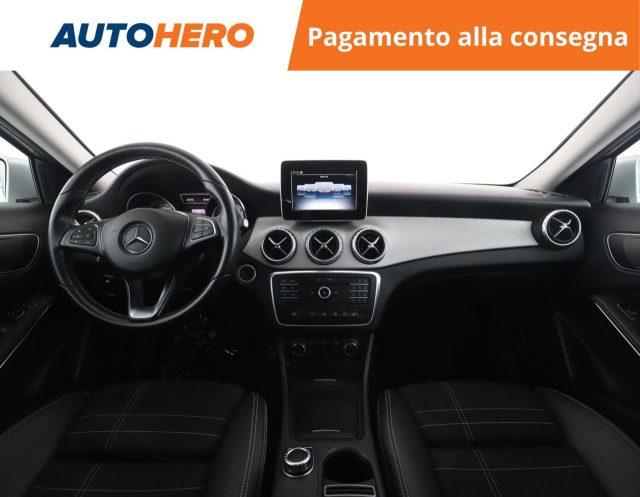 MERCEDES-BENZ GLA 220 d Automatic 4Matic Sport