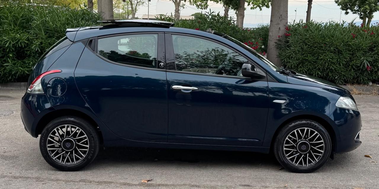 Lancia Ypsilon 1.2 TETTO APRIBILE