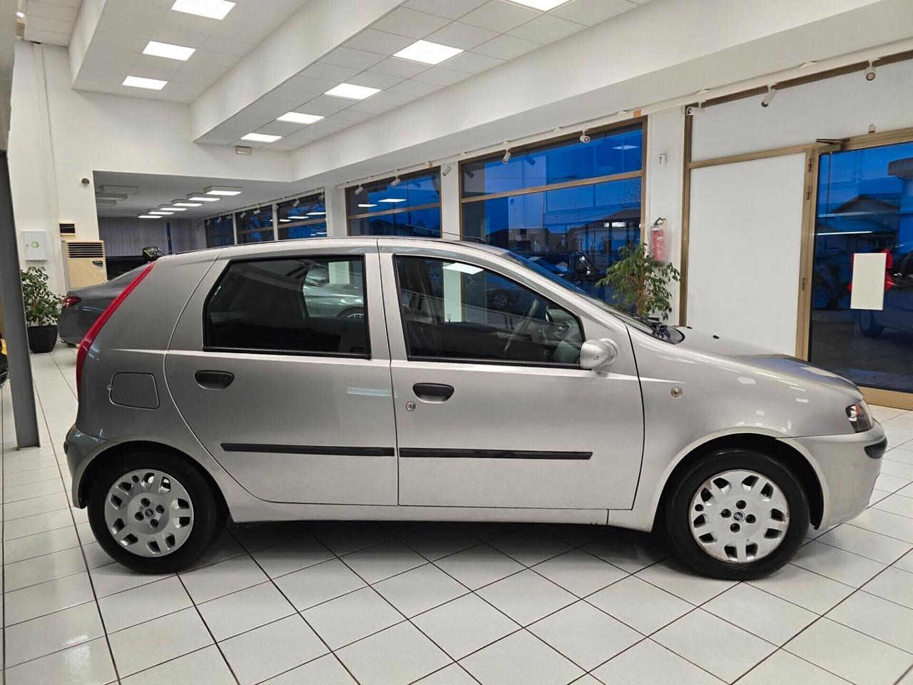 Fiat Punto 1.2i cat 5 porte 2000 NEOPATENTATI