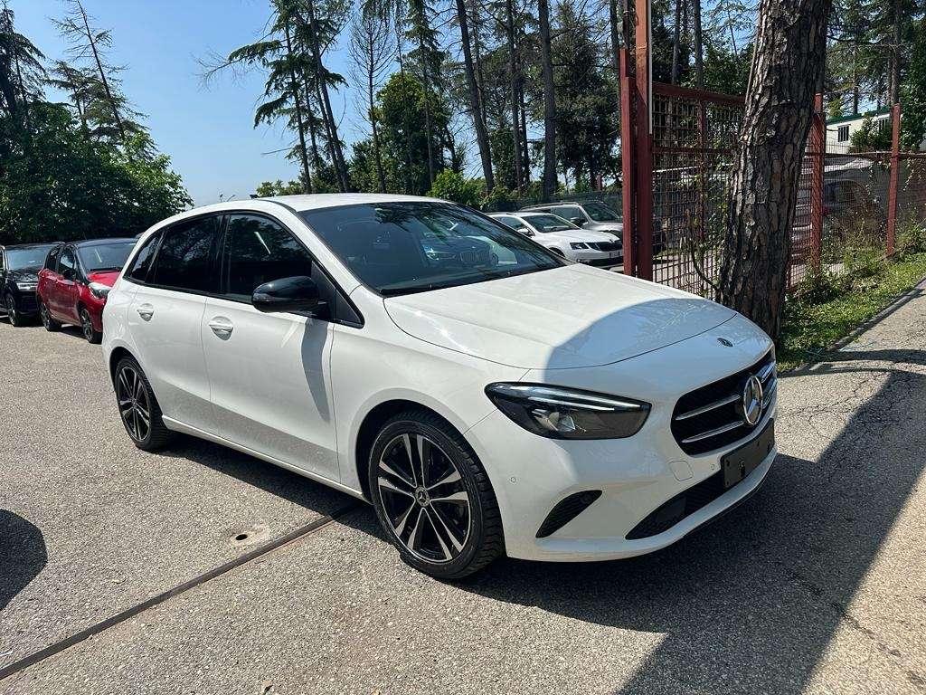 Mercedes-Benz B 200 d Sport auto NAVI KAMERA LED GARA 24 MESI