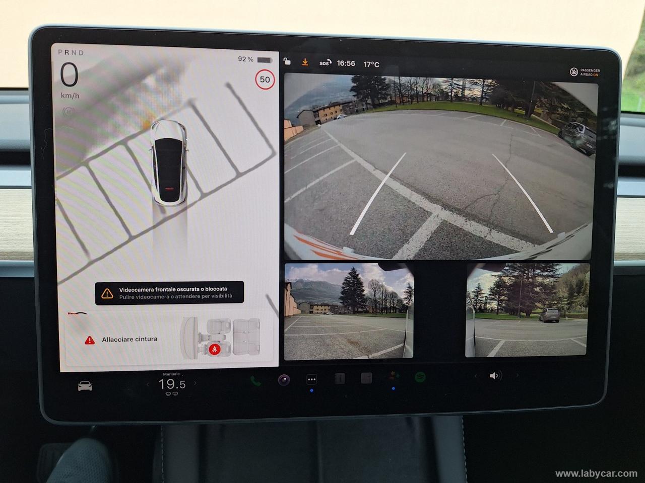 TESLA Model Y STANDARD RANGE RWD TETTO