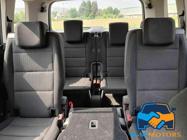 VOLKSWAGEN Touran 1.6 TDI 115 CV SCR DSG Executive BlueMotion Tech.