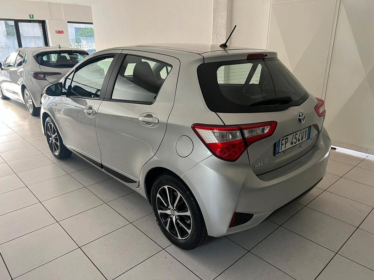 Toyota Yaris 1.5 Hybrid 5 porte Active