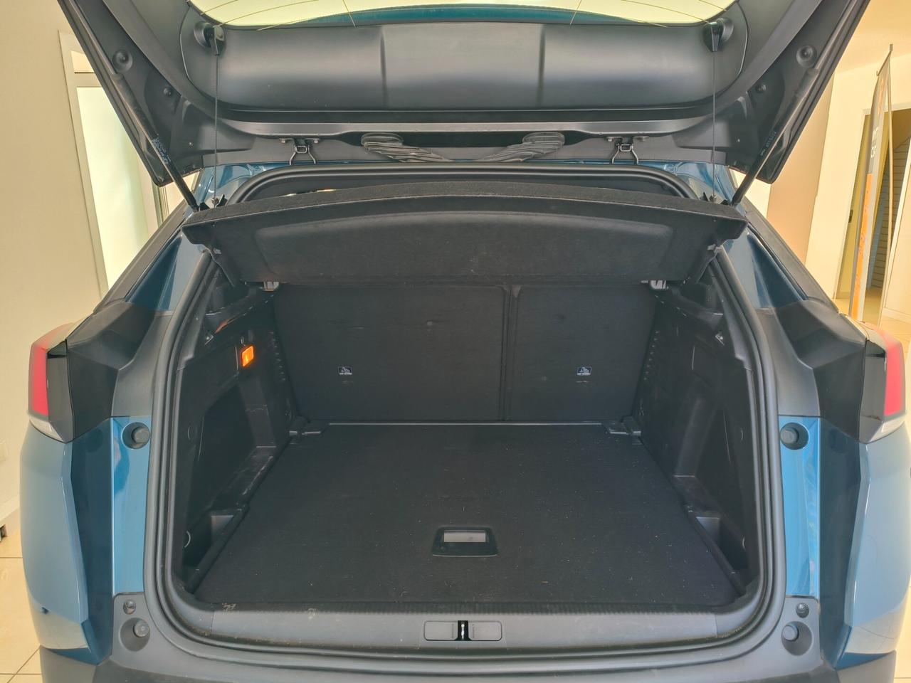 Peugeot 3008 BlueHDi 130 S&S EAT8 Active Pack