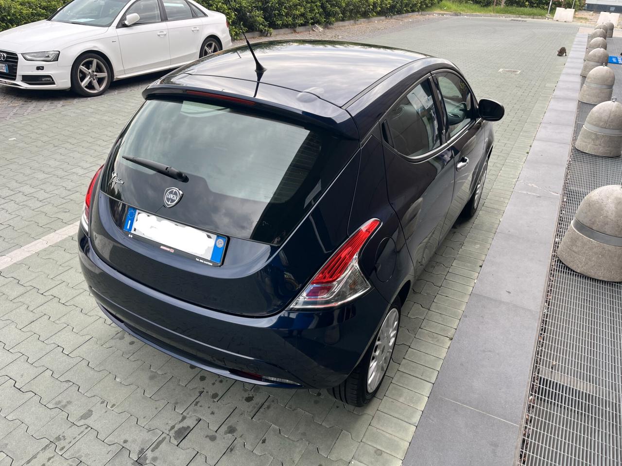 Lancia Ypsilon 1.2 69 cv Silver solo 30.000 km