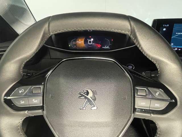 Peugeot 208 1.2 100cv Allure + Key Less + Navi + Telecamera
