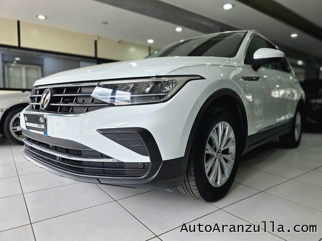 VOLKSWAGEN Tiguan 2.0 TDI 150CV SCR DSG Life - Fari Led