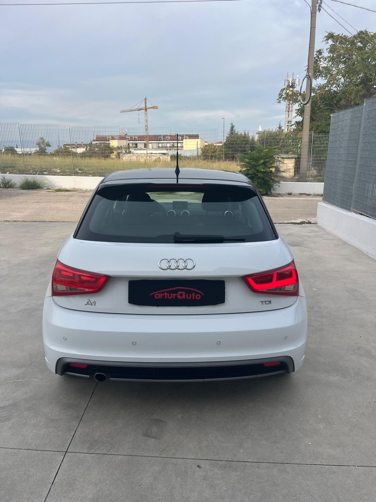 Audi A1 SPB 1.6 TDI S line edition plus