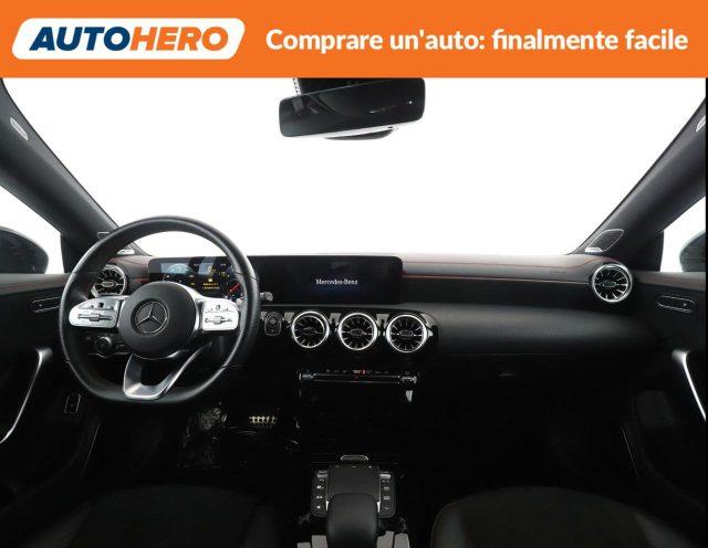 MERCEDES-BENZ CLA 200 Automatic Premium