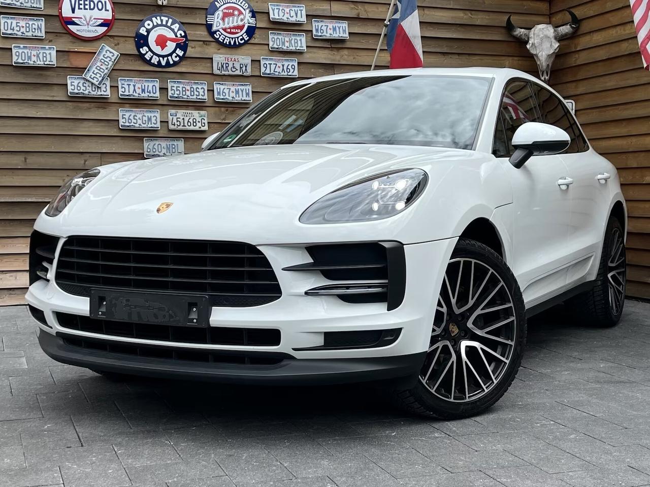 Porsche Macan 2.0 TETTO Navi LED SPORT CHRONO