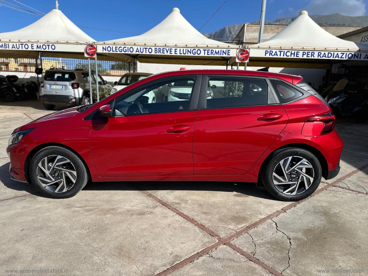 HYUNDAI i20 1.2 MPI MT Connectline KM ZERO