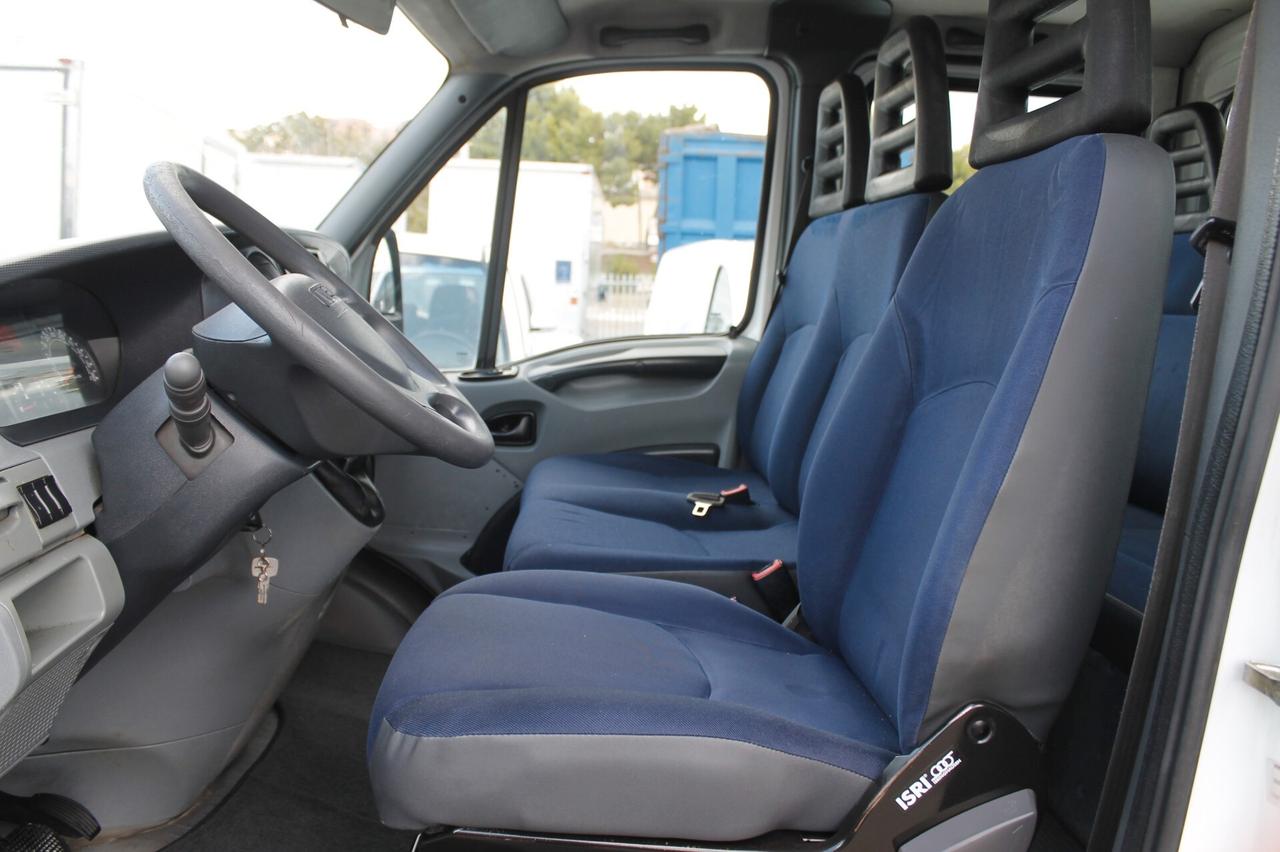 IVECO DAILY 35C12 DOPPIA CABINA CASSONE FISSO 7 POSTI