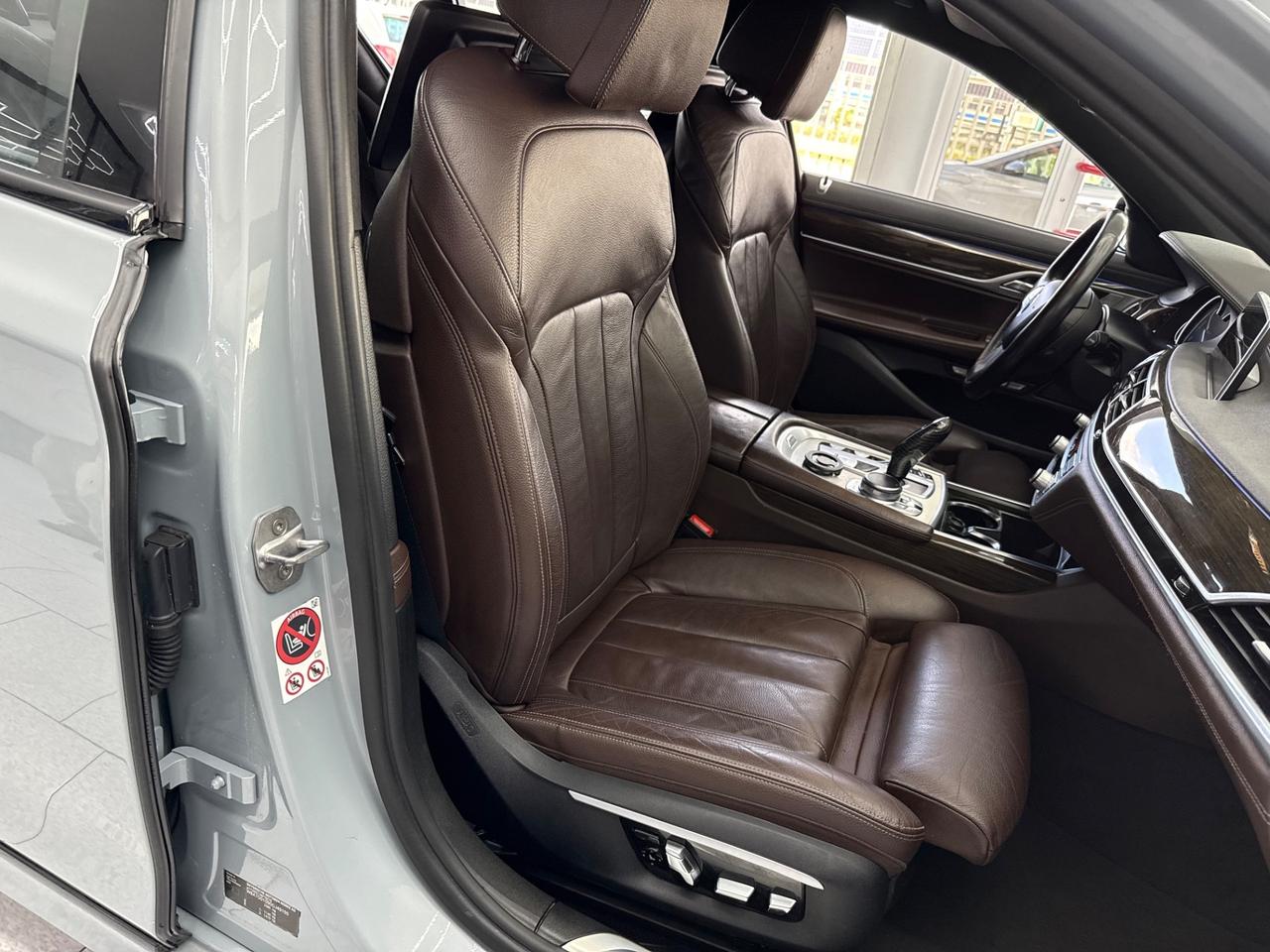 Bmw 740 740E LUXURY 326 CV FULL OPTIONAL
