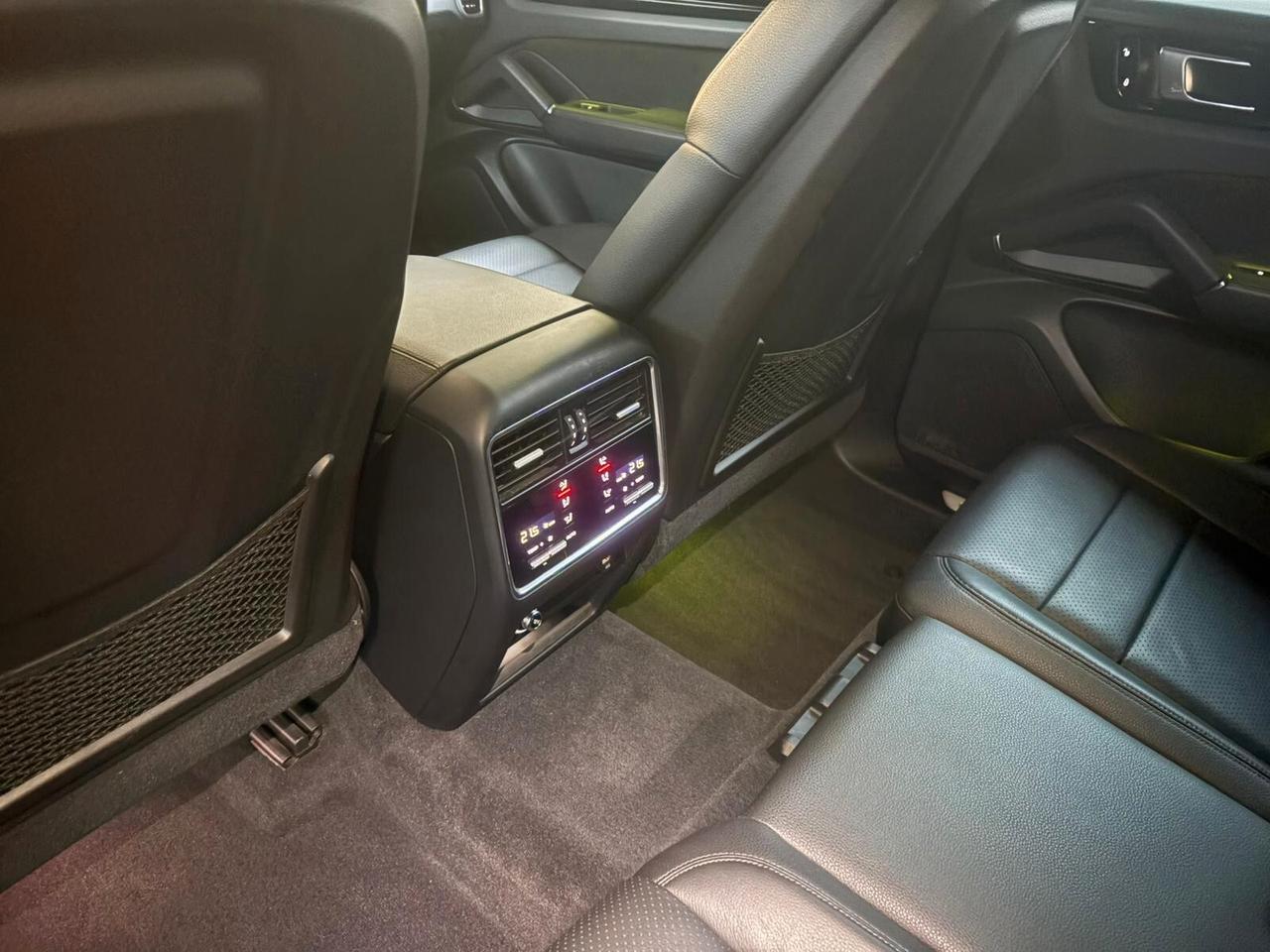 Porsche Cayenne 3.0 S