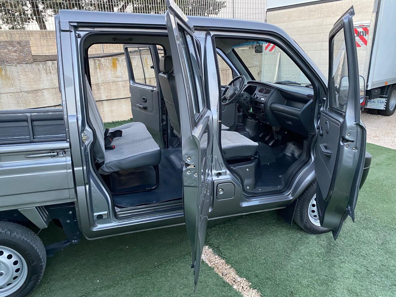 Giotti Victoria Altro Mini Truck K02 Doppia Cabina