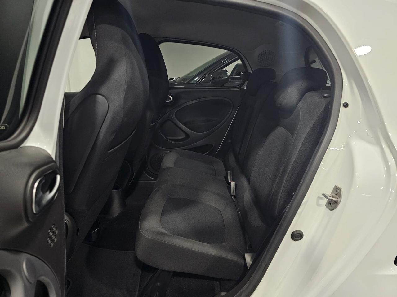 NUOVA SMART FORFOUR PASSION EDITION 0.9 TURBO BENZ 90CV AUTOMATIC