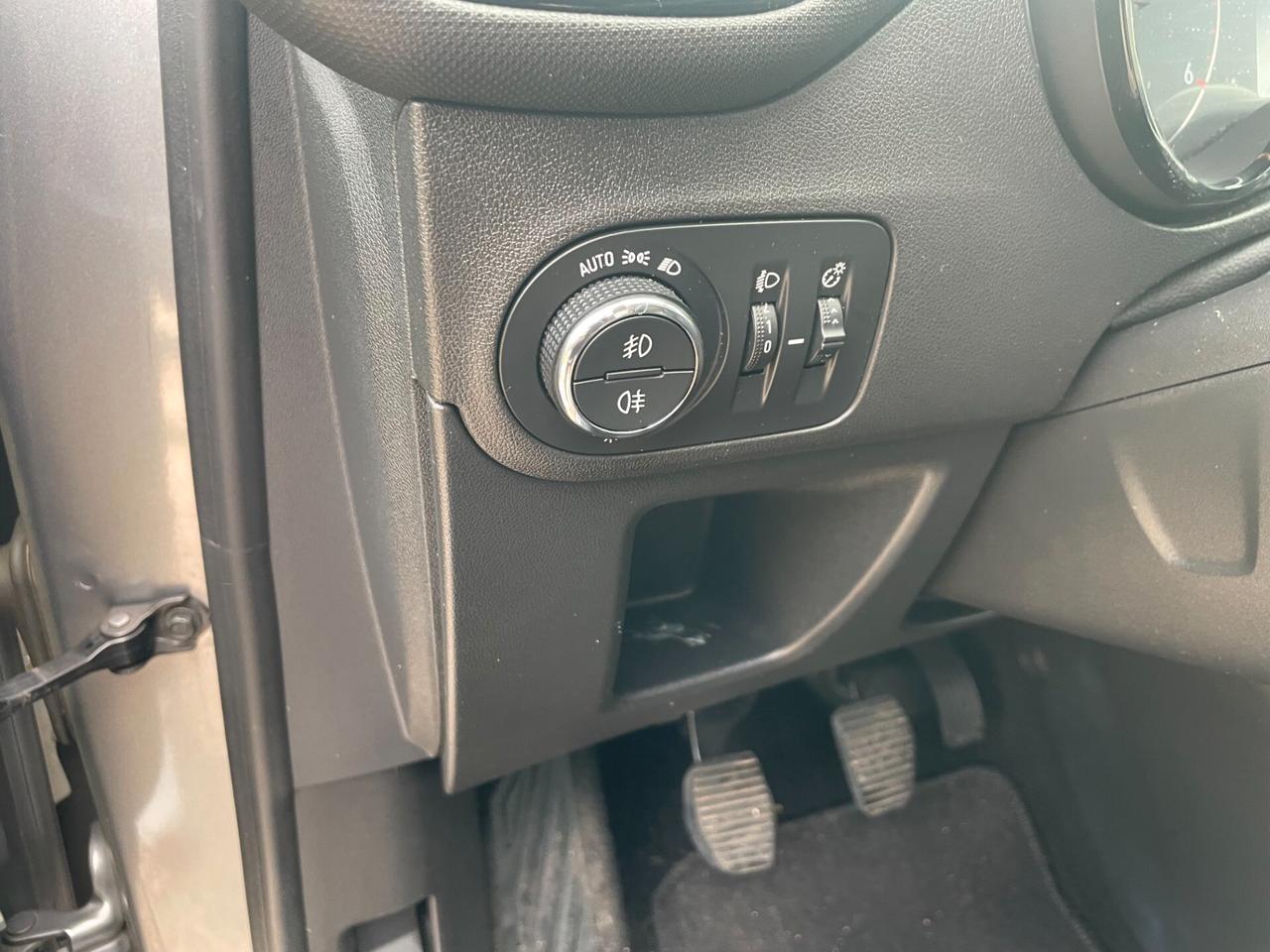 Opel Crossland X 1.5 ECOTEC D 102 CV Start&Stop 120 Anniversary finanziabile