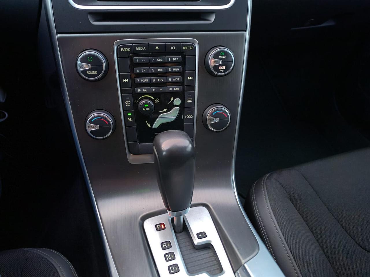 Volvo V60 D3 Geartronic Summum