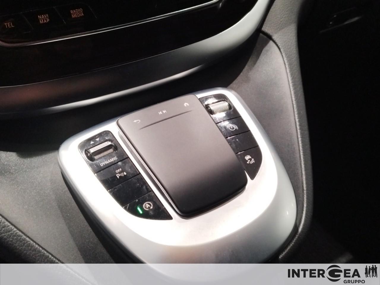 Mercedes-Benz V Long 250 d Sport Business 4matic auto