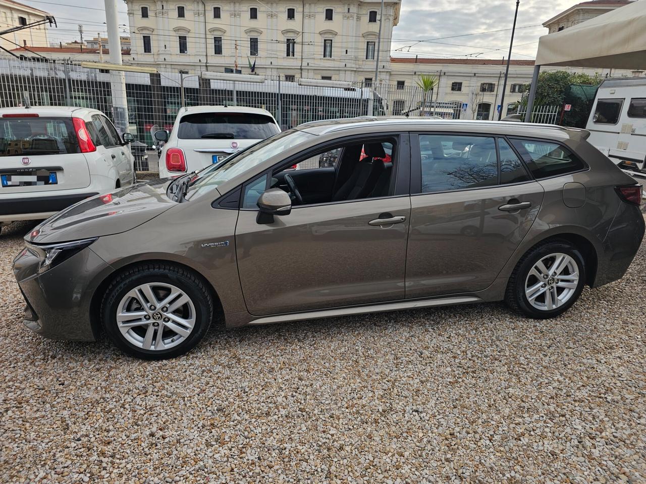 Toyota Corolla Touring Sports 1.8 Hybrid Business