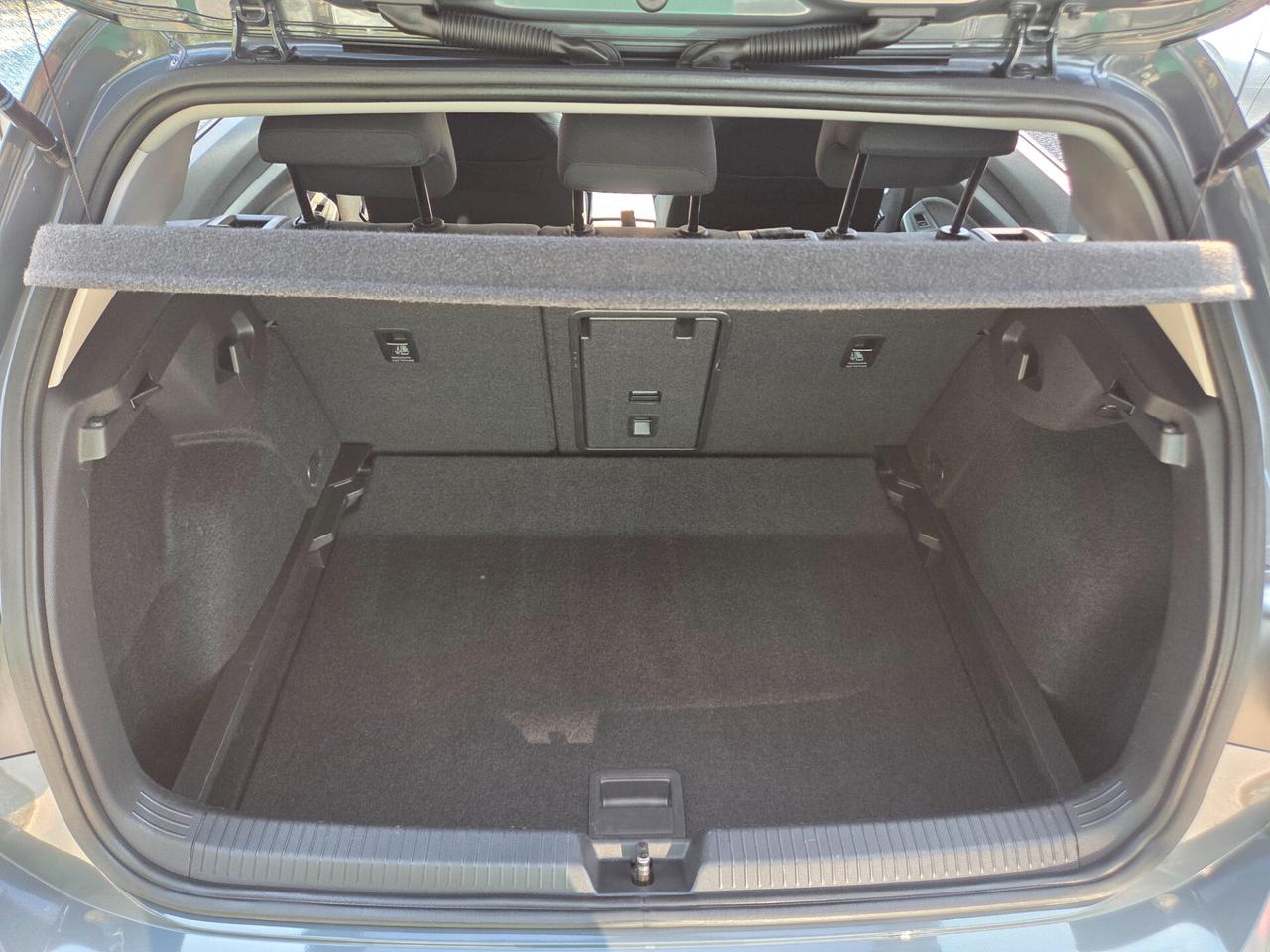 Volkswagen Golf 1.5 eTSI 130 CV EVO ACT DSG Life