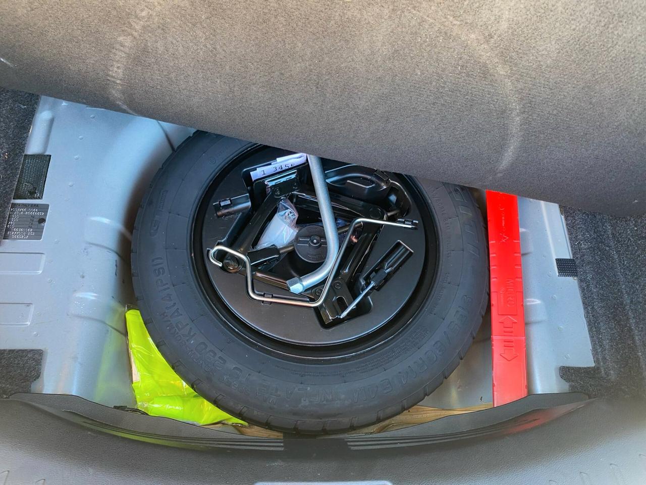 Lancia Ypsilon 1.0 Hybrid Ok Neop.