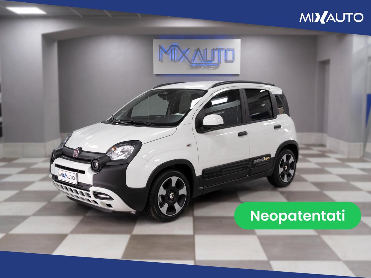 Fiat Panda Pandina Cross 1.0 Firefly Hybrid S&S 70CV