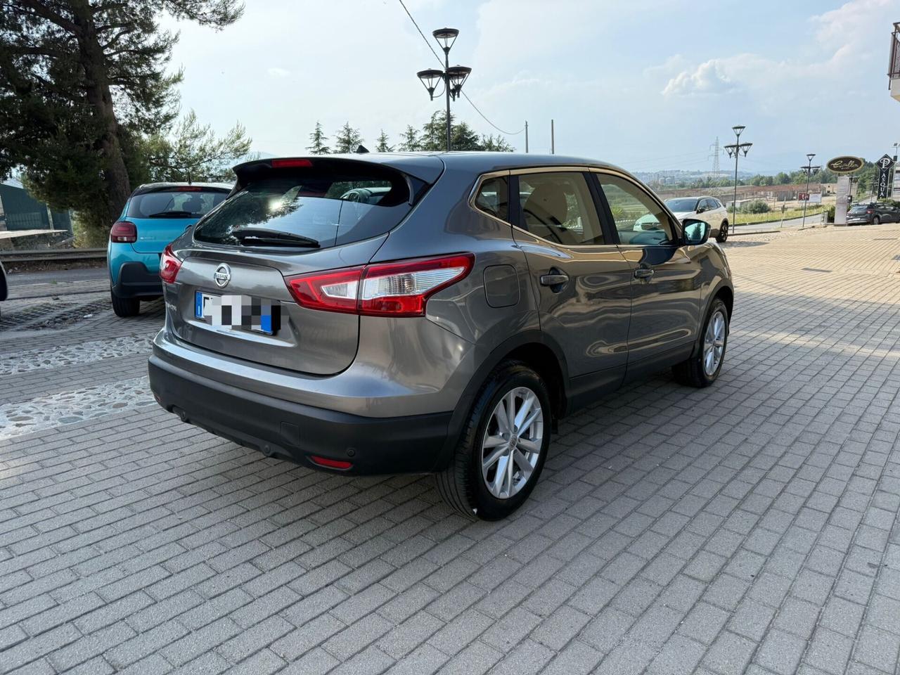Nissan Qashqai 1.6 diesel automatica