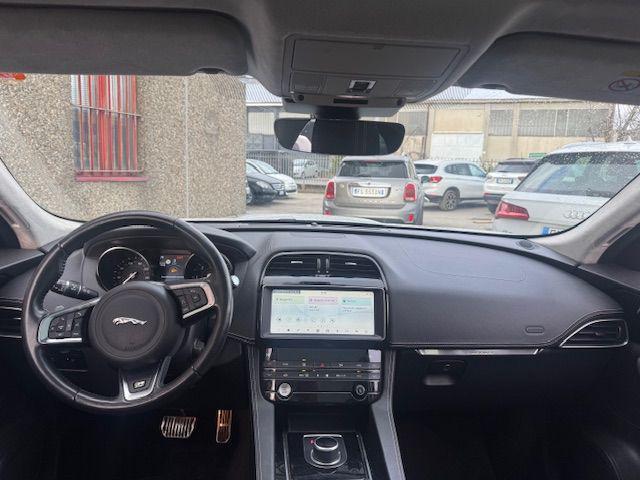 JAGUAR F-Pace 2.0 D 180 CV aut. R-Sport TETTO PANORAMICO!!!!