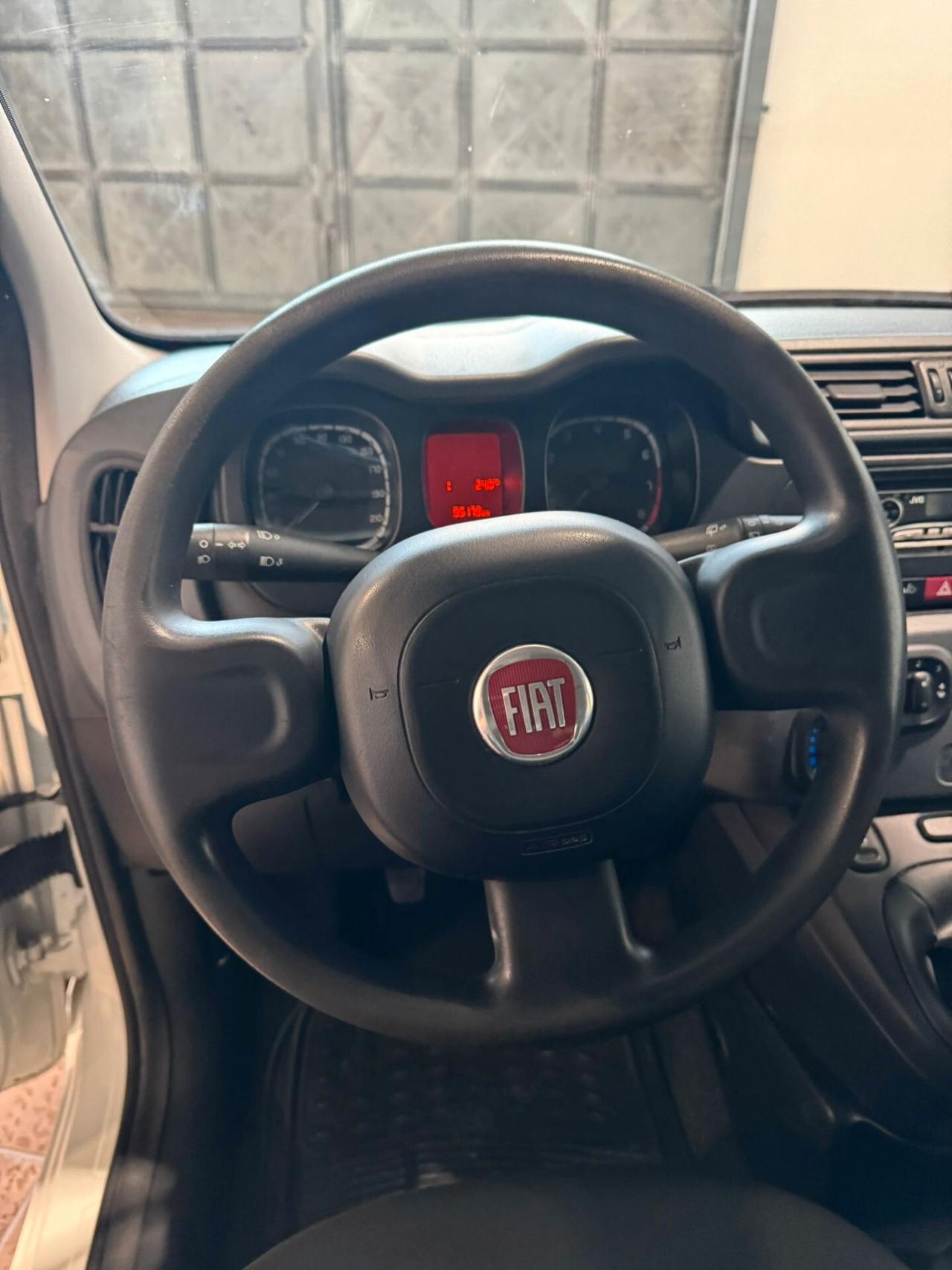 FIAT PANDA 1.0Hybrid AUTOCARRO 2 POSTI