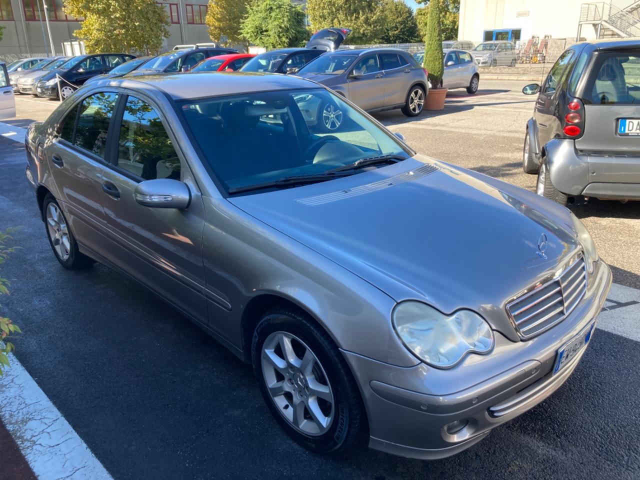 MERCEDES C BERLINA (GANCIO TRAINO) DA VETRINA