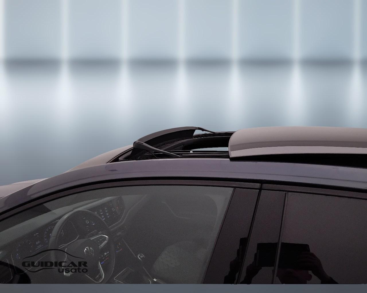 VOLKSWAGEN Taigo - Taigo 1.0 tsi R-Line 110cv