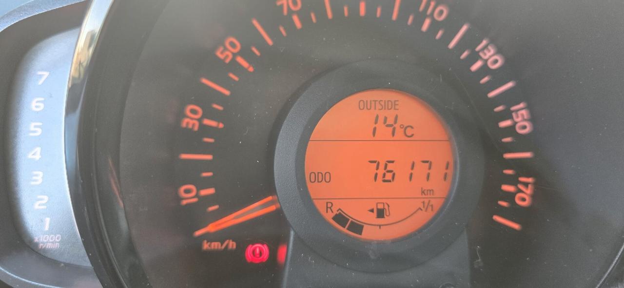Toyota Aygo 1.0 VVT-i 72 CV 5 porte unipro garanzia permute finanziamenti