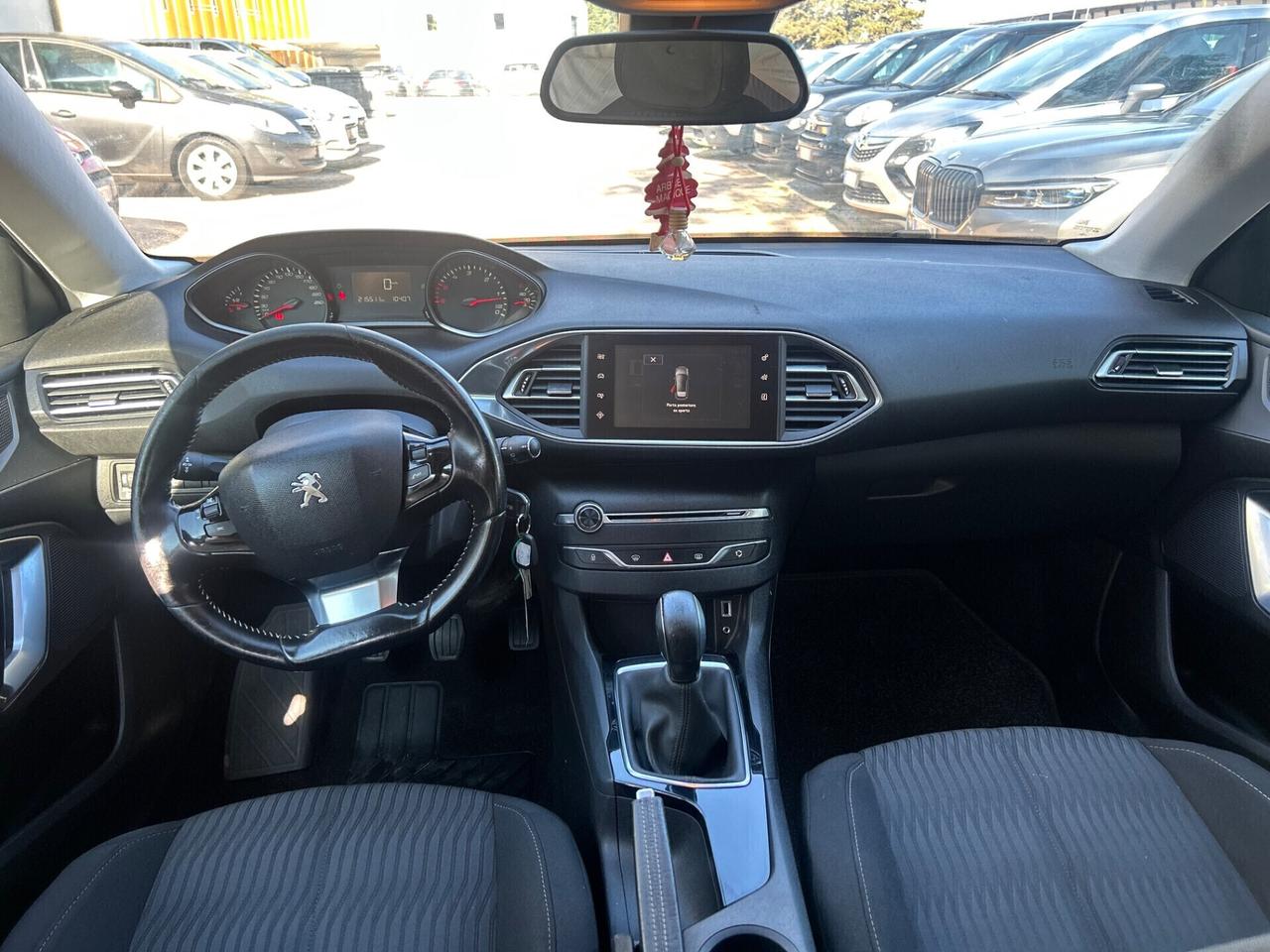 Peugeot 308 BlueHDi 100 S&S Business