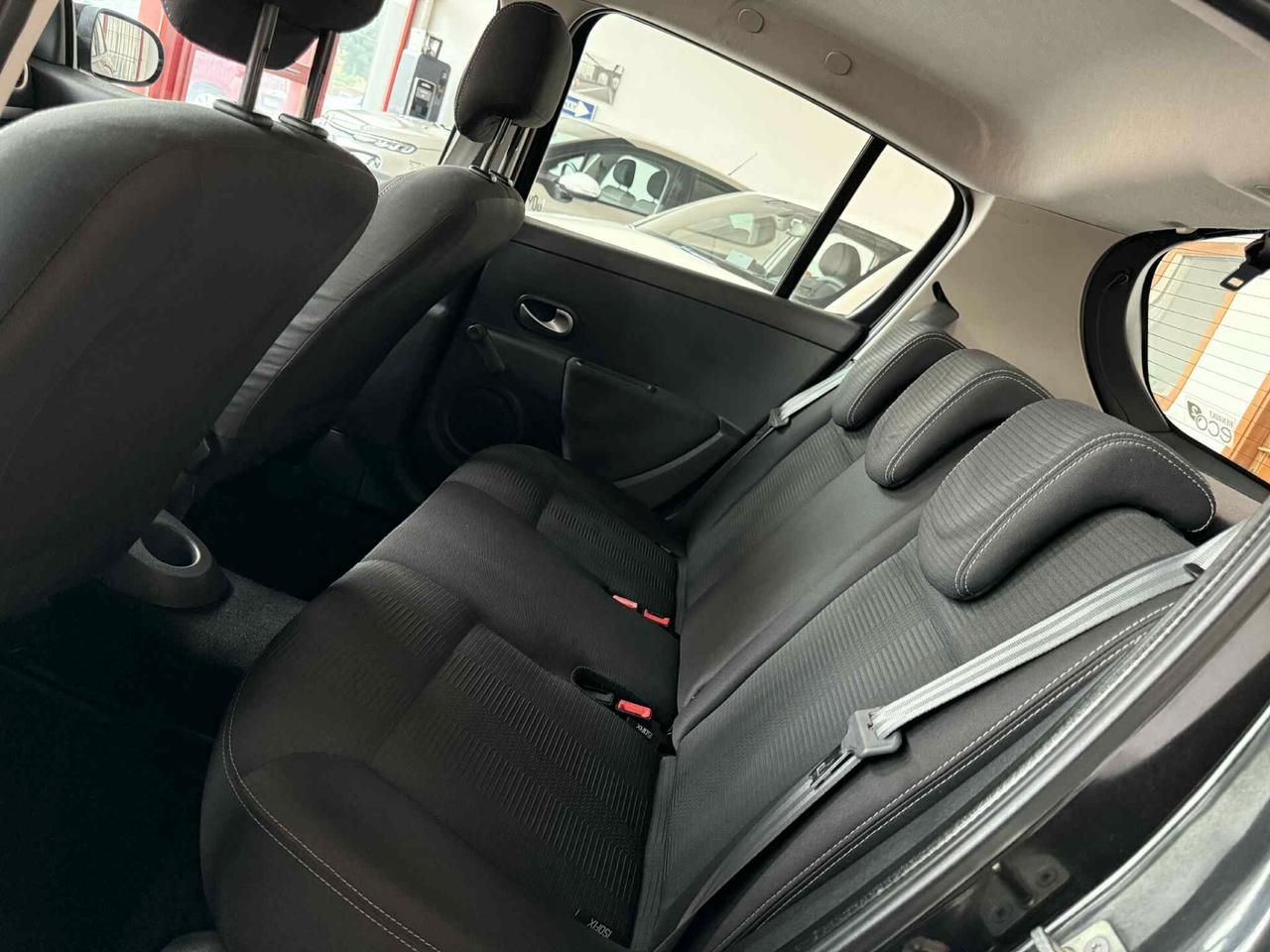 Renault Clio 1.2 5 porte Live! 75CV NEOPATENTATI