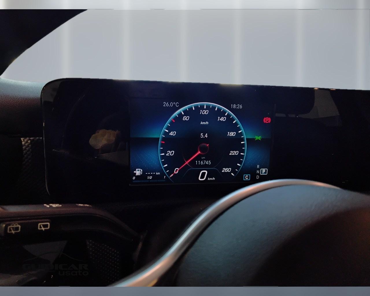 Mercedes-Benz Classe A - W177 2018 - A 180 d Sport auto