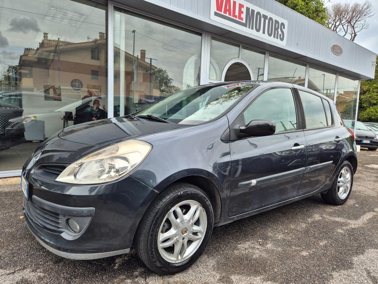 Renault Clio le iene 1.4 99cv GPL