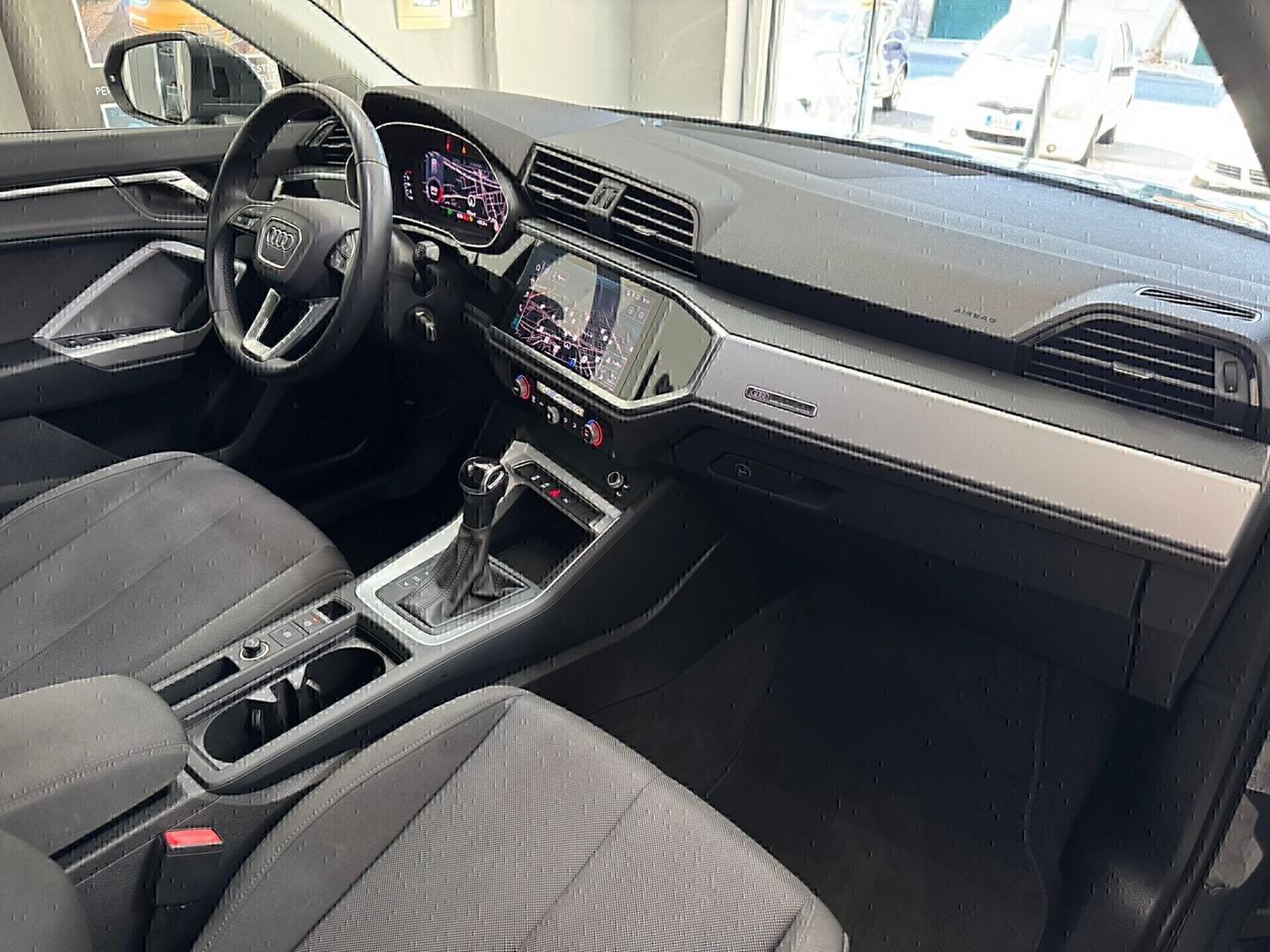 Audi Q3 35 TDI S tronic Business Advanced