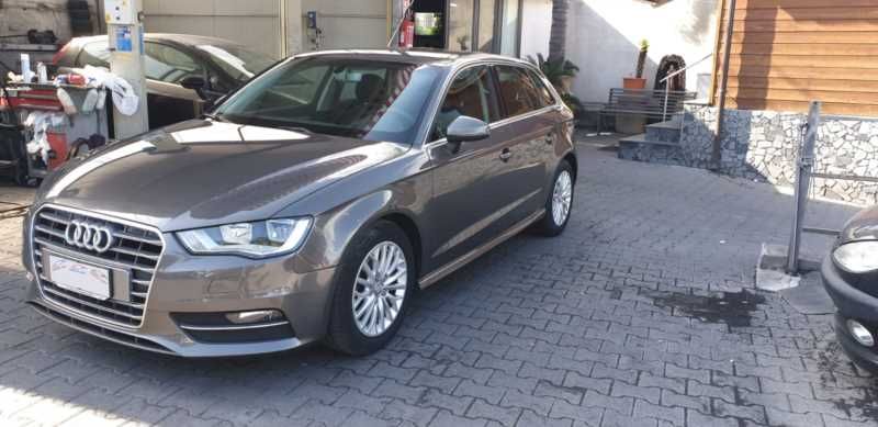 Audi A3 1.6 TDI MT (110 cv) NAVI BSN