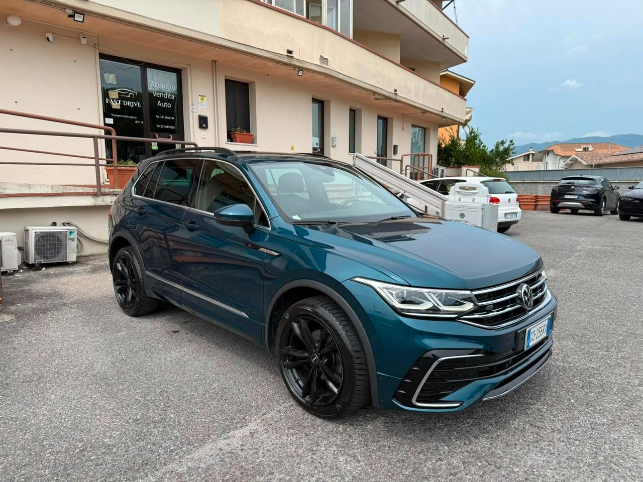 Volkswagen Tiguan 2.0 TDI 150 CV SCR DSG 4MOTION R-Line